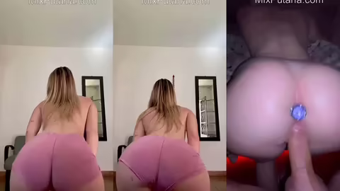 Loira gostosa com plug no cu levando pau na buceta